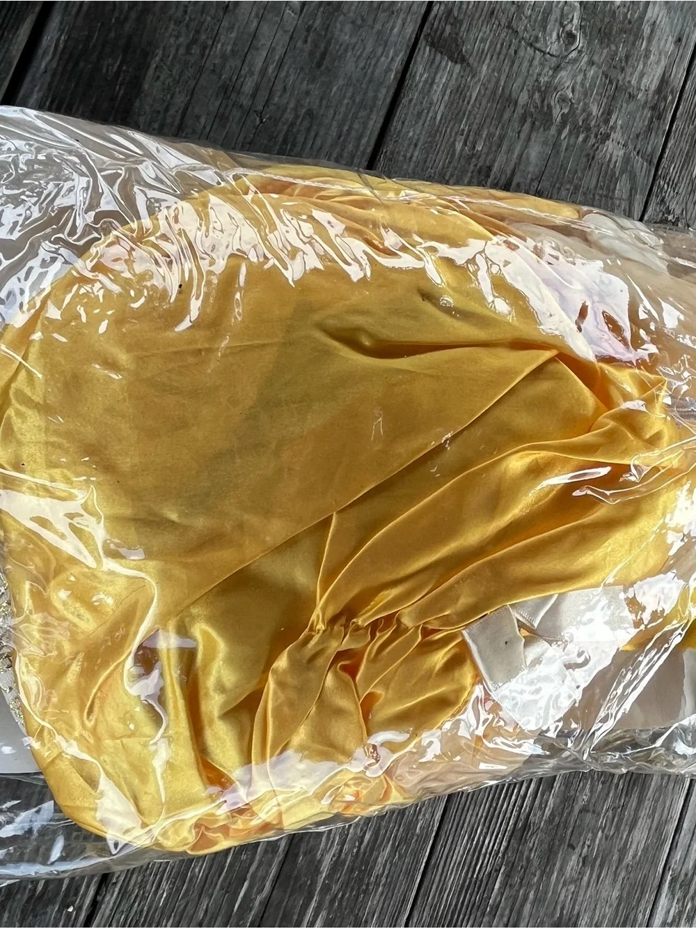 COS bold yellow